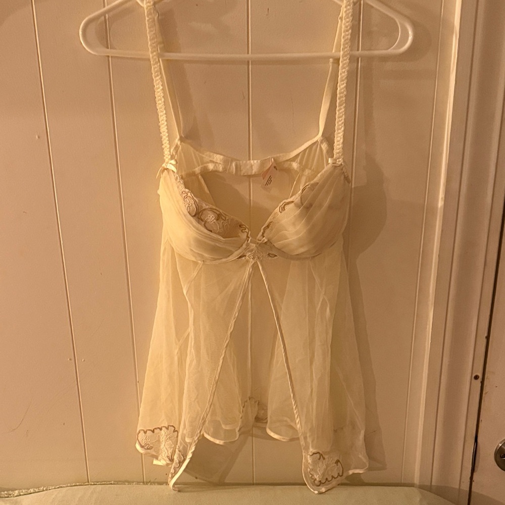 Victoria's Secret Cream Sheer Lace-Trim Babydoll Chemise